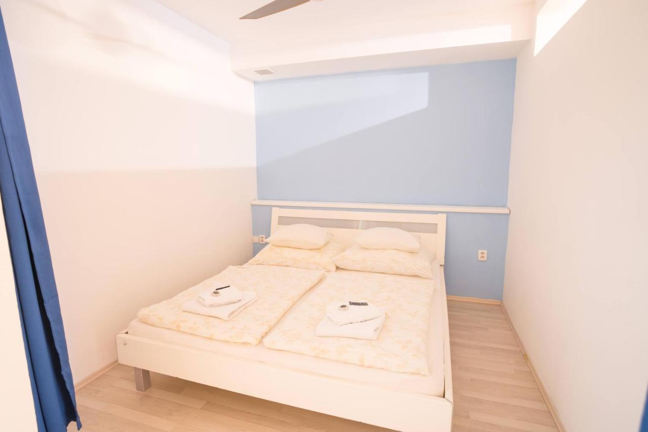 Apartment Vodni With Parking 브르노 외부 사진
