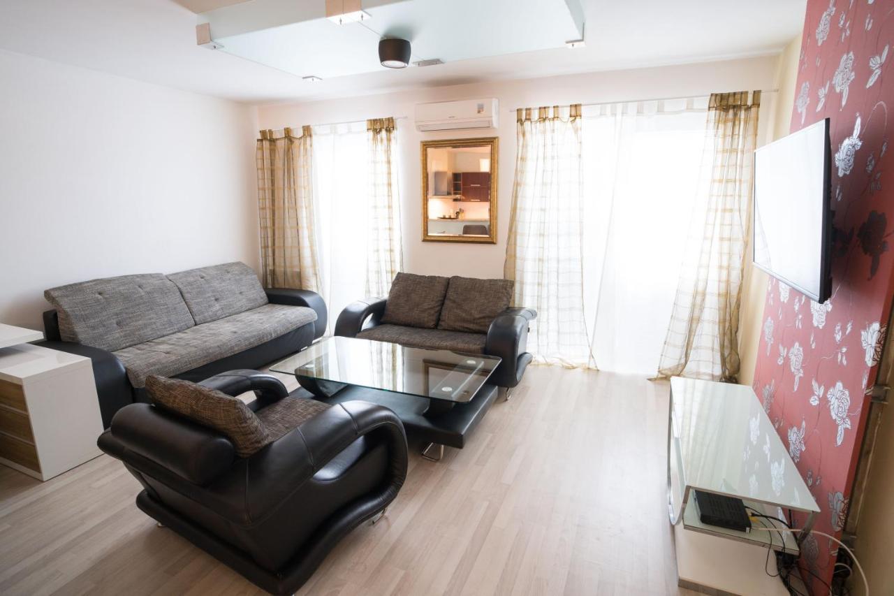Apartment Vodni With Parking 브르노 외부 사진