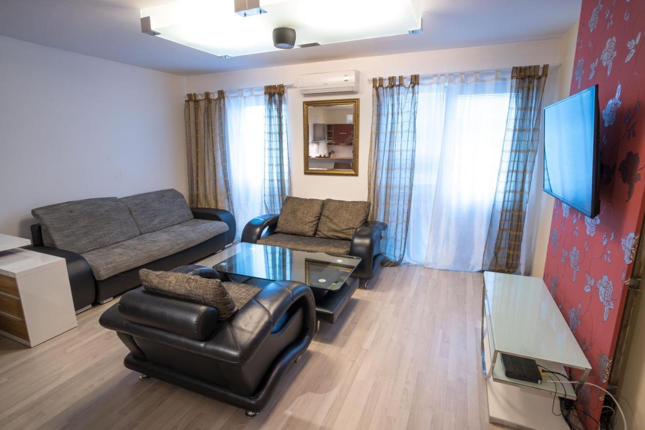 Apartment Vodni With Parking 브르노 외부 사진