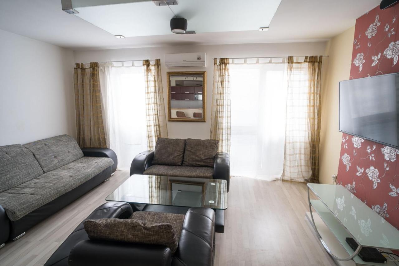 Apartment Vodni With Parking 브르노 외부 사진